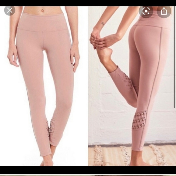 Free People Pants - HP🎉NWT Free People Movement Revelation Leggings